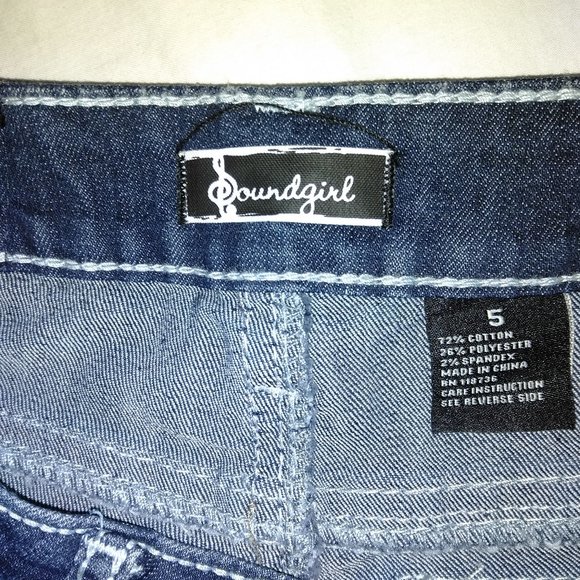 NWT SOUNDGIRL JEAN SHORTS SZ 5 - Picture 3 of 3